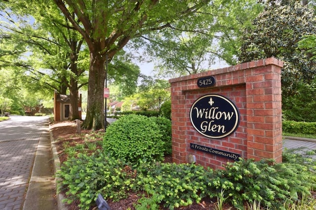 49 Willow Gln, Atlanta, GA 30342 - view of community sign