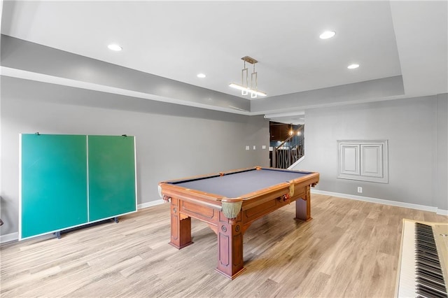 recreation room featuring visible vents, baseboards, recessed lighting, billiards, and light wood finished floors