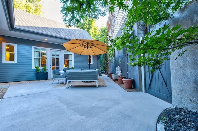 view of patio with an outdoor hangout area