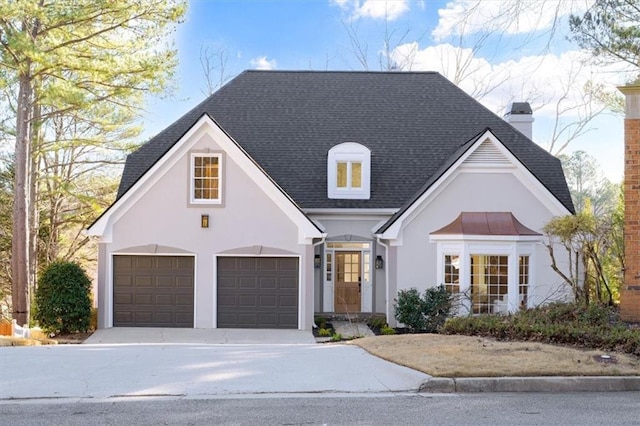 view of front facade with a garage