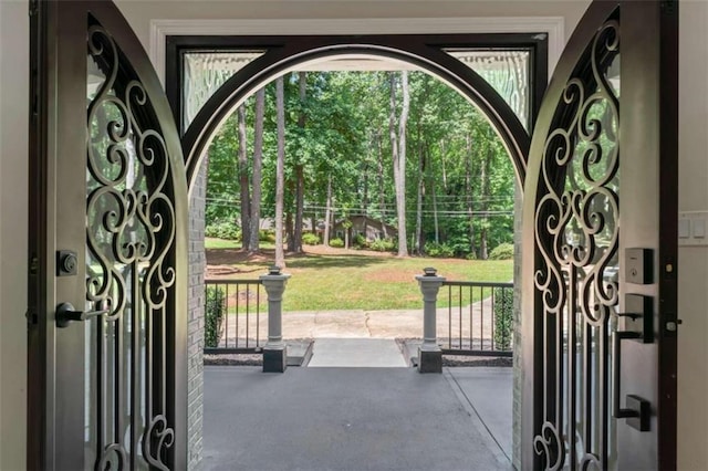 exterior space featuring concrete flooring