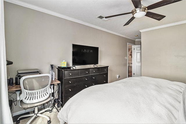 bedroom with crown molding and ceiling fan