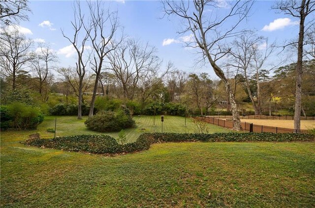 Listing photo 2 for 2544 Brookdale Dr NW, Atlanta GA 30305