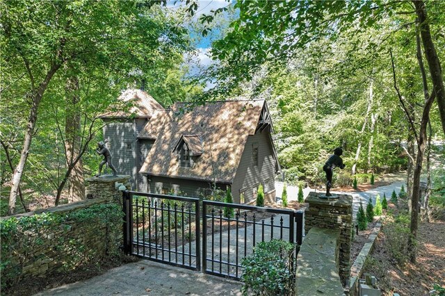 3464 Carolyn St, Gainesville, GA 30504 - gate featuring fence