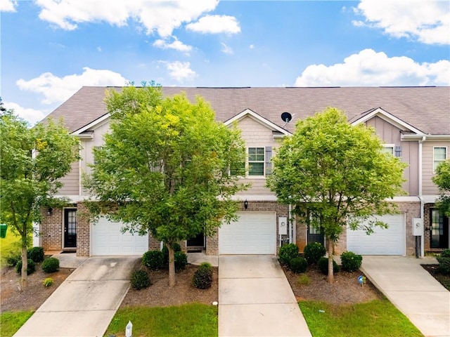 5843 Taka Ln, Lithonia, GA 30038 - view of front of property featuring brick siding and driveway