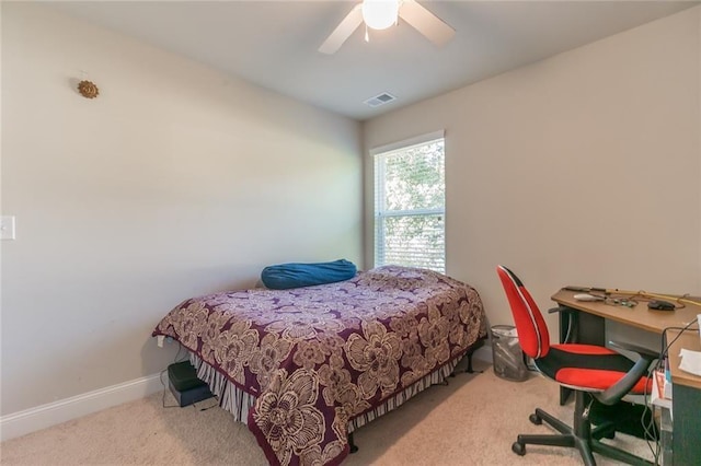 bedroom featuring carpet floors and ceiling fan