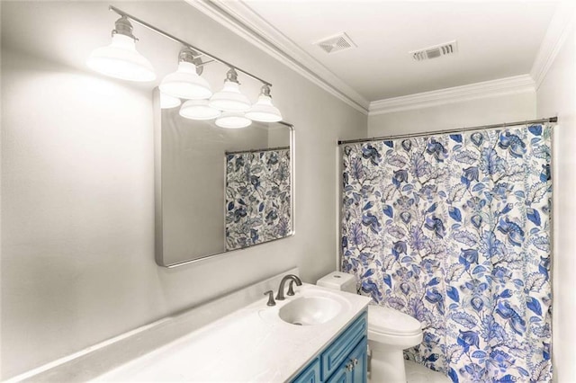 bathroom featuring crown molding, toilet, vanity, and curtained shower