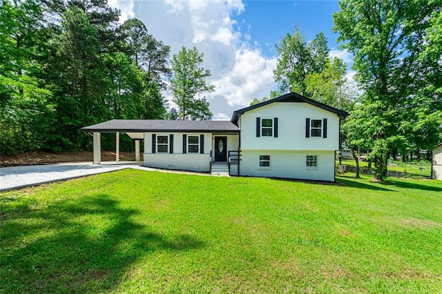550 Oglesby Bridge Rd SE, Conyers, GA 30094 - tri-level home with a carport and driveway