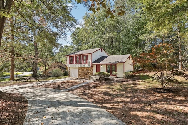 view of front of house featuring a garage