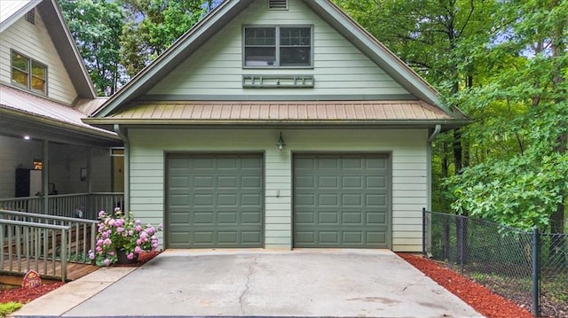 1731 Apple Pie Ridge Rd, Alto, GA 30510 - garage featuring driveway