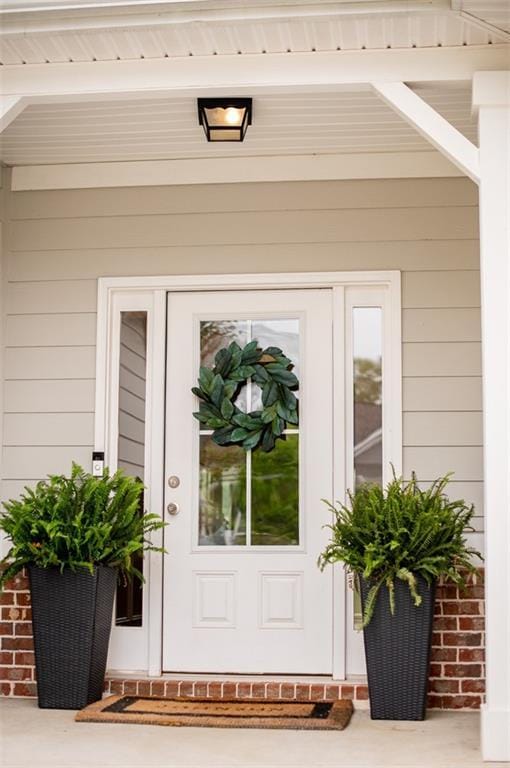 view of exterior entry