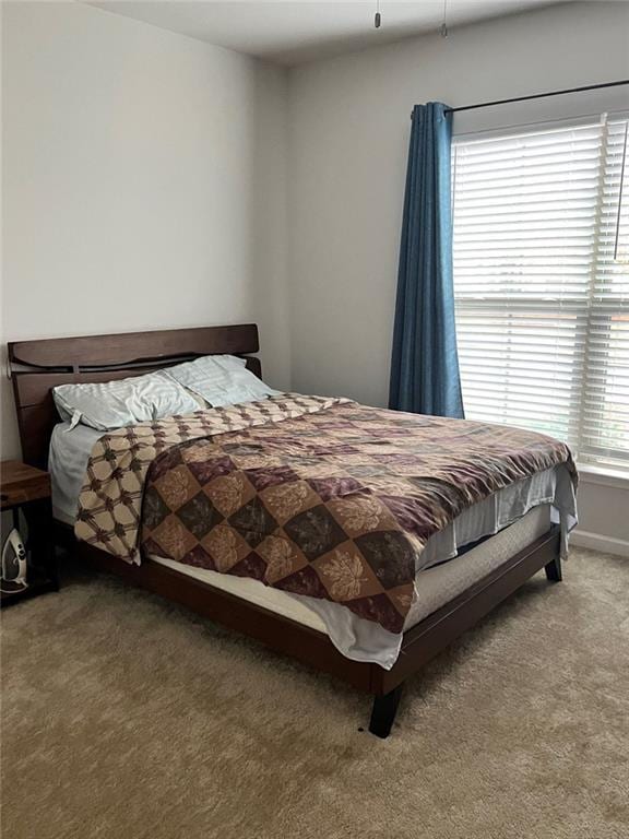 bedroom with carpet flooring