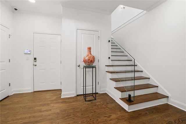 538 Sarabrook Pl NE, Sandy Springs, GA 30342 - foyer featuring stairway, wood finished floors, crown molding, and baseboards