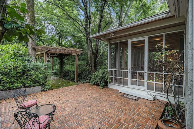 80 Stratford Pl NE, Atlanta, GA 30342 - view of patio with a pergola and a sunroom