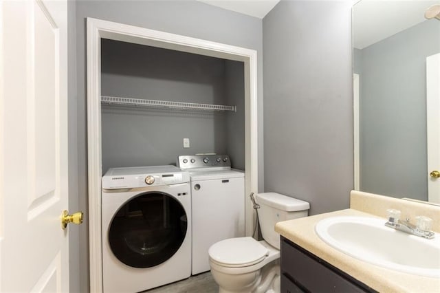 6726 Gallant Ct SE Unit 30, Mableton, GA 30126 - bathroom with washer and clothes dryer and vanity