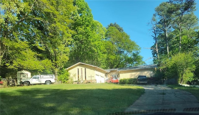 view of grassy yard