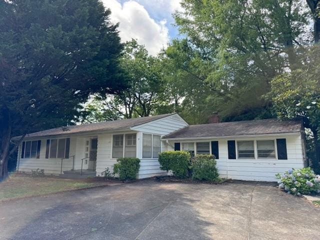 95 Jones St, Dahlonega, GA 30533 - ranch-style home with a chimney