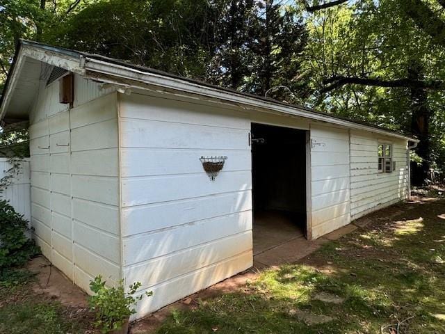 95 Jones St, Dahlonega, GA 30533 - view of garage
