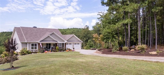 view of front facade featuring a front lawn and covered porch