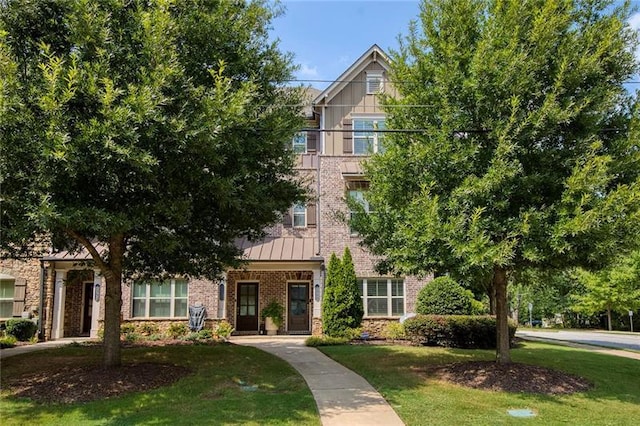 view of front of house with a front yard