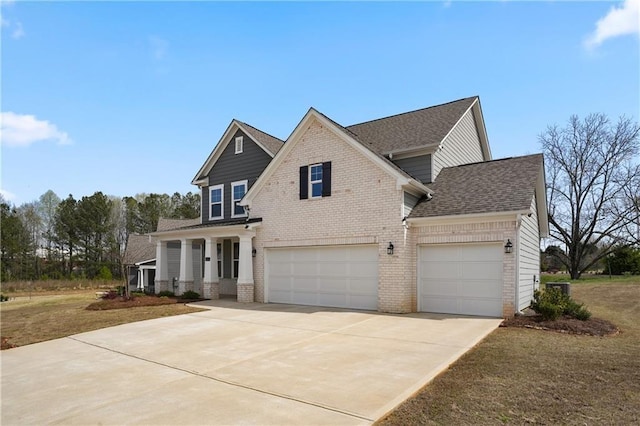 view of front facade featuring a garage