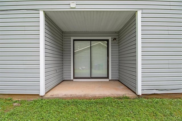 5426 Martins Crossing Rd, Stone Mountain, GA 30088 - entrance to property