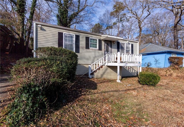 view of front of property