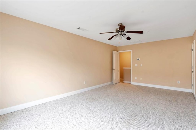 unfurnished room featuring ceiling fan