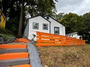 10 Rockmart Dr NW, Atlanta, GA 30314 - view of front of home