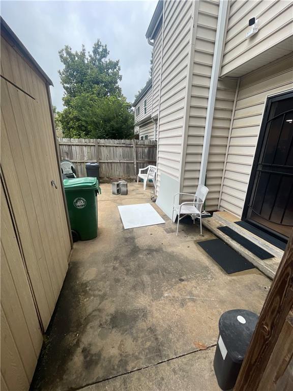2009 Oak Park Ln, Decatur, GA 30032 - view of patio / terrace