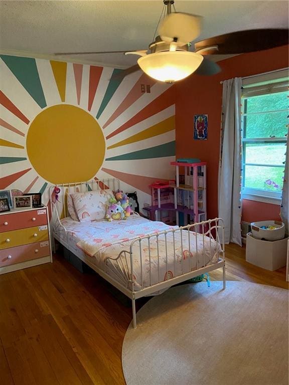 406 S Hillcrest Dr SW, Marietta, GA 30064 - bedroom featuring wood finished floors