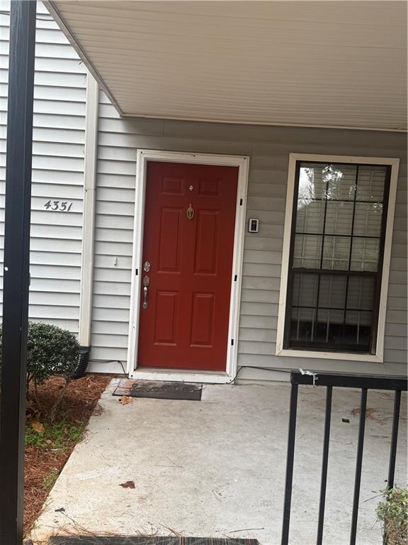 view of entrance to property