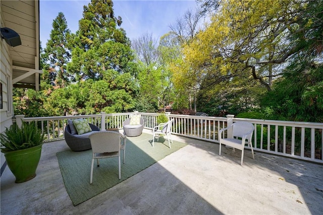 202 Lakeview Ave, Atlanta, GA 30305 - view of patio / terrace