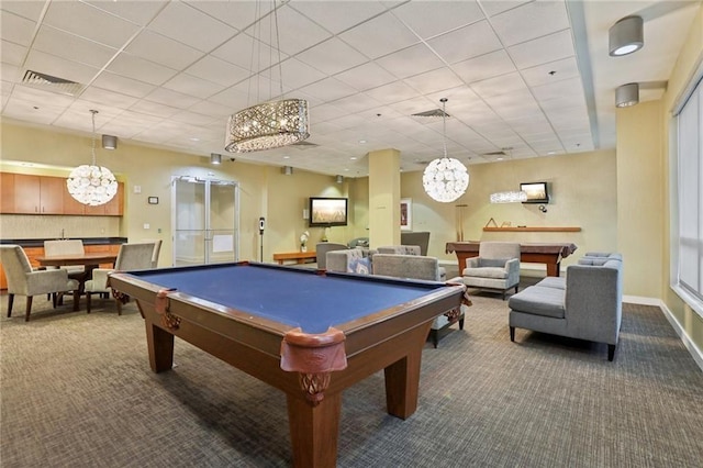 rec room featuring an inviting chandelier, visible vents, carpet flooring, and pool table