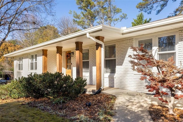 property entrance with a porch