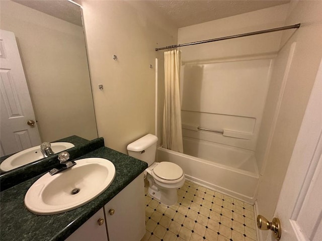 5546 Wellborn Creek Dr, Lithonia, GA 30058 - full bathroom featuring vanity, shower / bath combination with curtain, toilet, and a textured ceiling