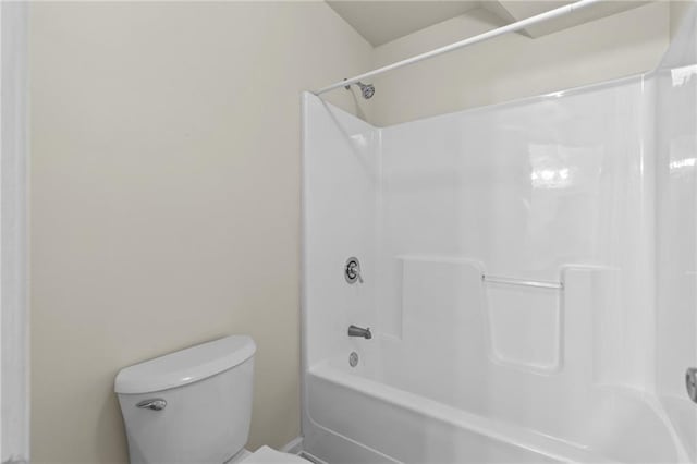 3039 Tuscan Ridge Dr, Snellville, GA 30039 - bathroom featuring toilet and tub / shower combination