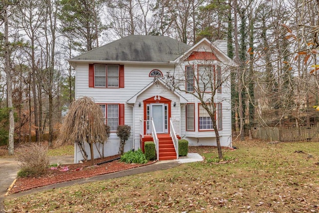 view of front facade featuring a front lawn