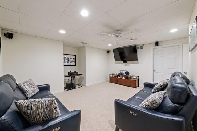 living area featuring visible vents, baseboards, ceiling fan, carpet flooring, and recessed lighting