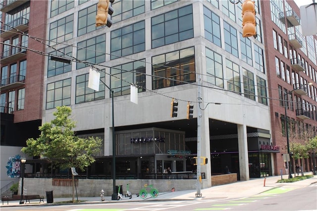 728 Antone St NW, Atlanta, GA 30318 - view of building exterior