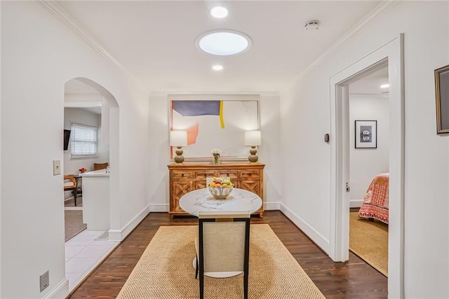 728 Antone St NW, Atlanta, GA 30318 - corridor featuring arched walkways, dark wood finished floors, crown molding, recessed lighting, and baseboards