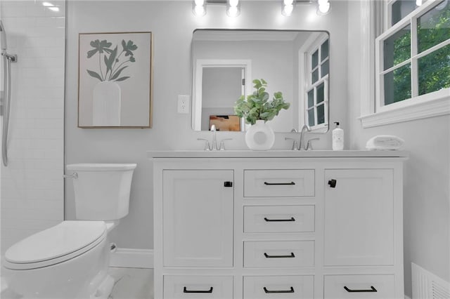 4669 Dunover Cir, Atlanta, GA 30360 - full bath featuring double vanity and tiled shower