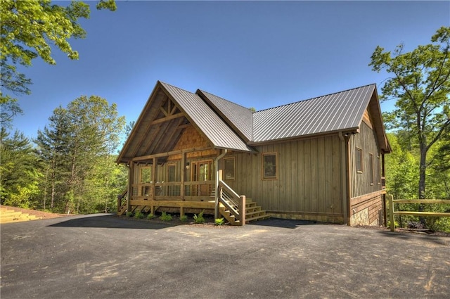 view of front of home