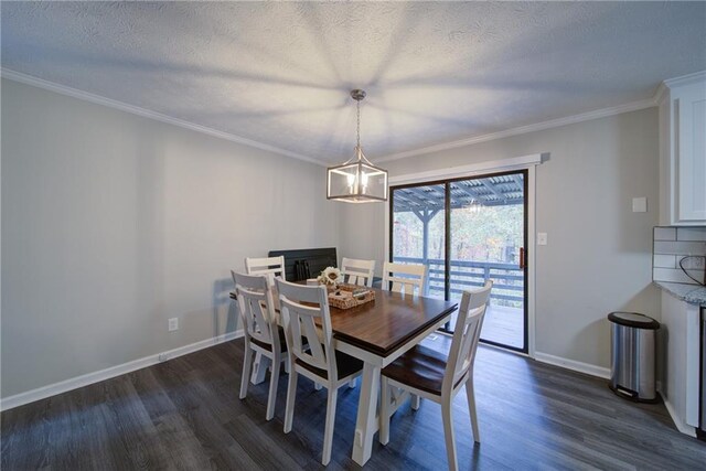 living room with hardwood / wood-style flooring, ceiling fan, ornamental molding, and a textured ceiling