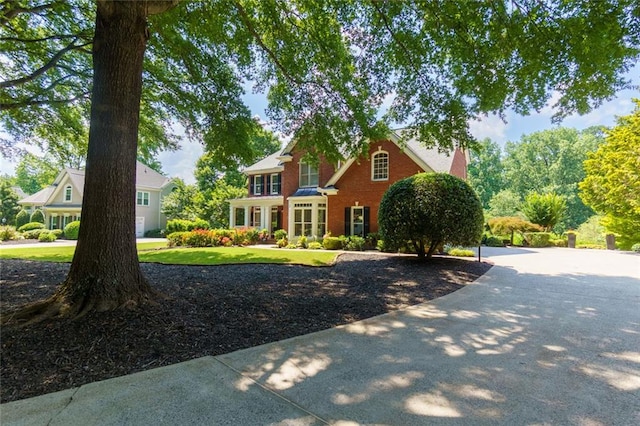 130 Hamilton Way, Roswell, GA 30075 - view of front of property with a front yard