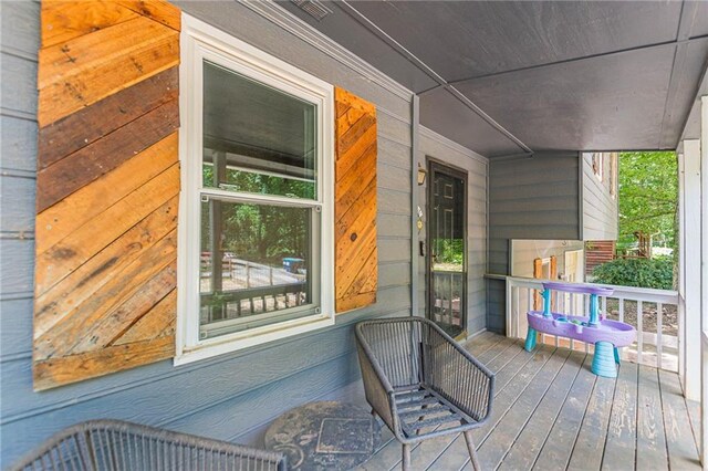 2642 Bridgehampton Rd SW, Marietta, GA 30064 - view of wooden porch