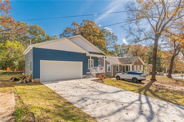 view of front of property with a front yard