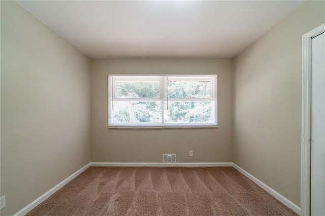 3904 W Hilda Cir, Decatur, GA 30035 - unfurnished room with healthy amount of natural light and carpet