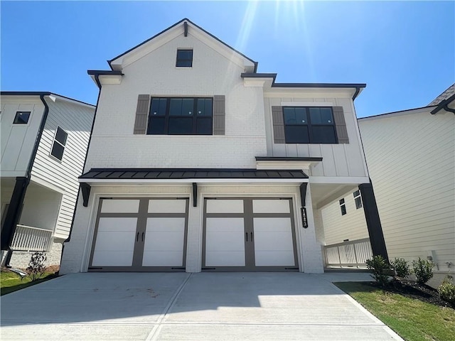 view of front facade with a garage