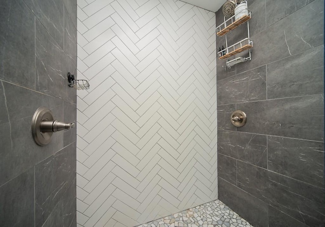 1261 Lavista Rd Unit N4, Atlanta, GA 30324 - bathroom featuring tiled shower